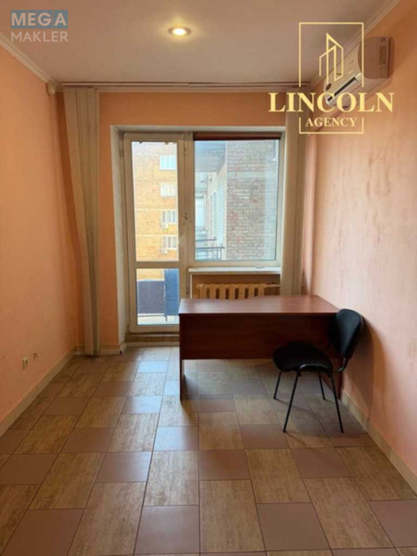 Продаж 3 кімнатної квартири (62/?/8), 2 пов. 5 пов. будинку, <a class="location-link" href="/kiev/" title="Недвижимость Київ">Київ</a>, <a class="location-link" href="/kiev/shevchenkovskij/" title="Недвижимость Шевченківський район">Шевченківський р-н</a>, Берестейский просп., 5 (изображение 3)