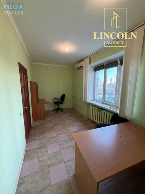 Продаж 3 кімнатної квартири (62/?/8), 2 пов. 5 пов. будинку, <a class="location-link" href="/kiev/" title="Недвижимость Київ">Київ</a>, <a class="location-link" href="/kiev/shevchenkovskij/" title="Недвижимость Шевченківський район">Шевченківський р-н</a>, Берестейский просп., 5 (изображение 5)
