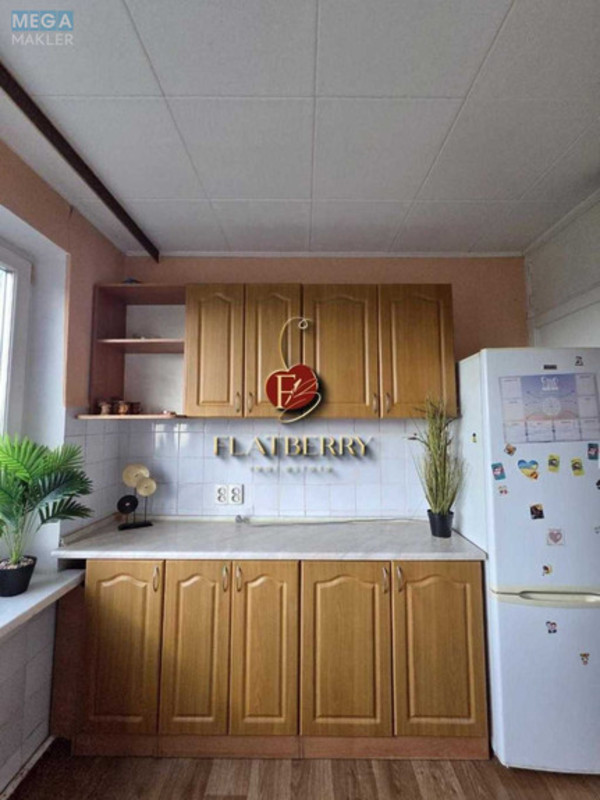 Продаж 3 кімнатної квартири (60,4/?/10), 9 пов. 9 пов. будинку, <a class="location-link" href="/kiev/" title="Недвижимость Київ">Київ</a>, <a class="location-link" href="/kiev/svyatoshinskij/" title="Недвижимость Святошинський район">Святошинський р-н</a>, Леся Курбаса просп., 4 (изображение 9)