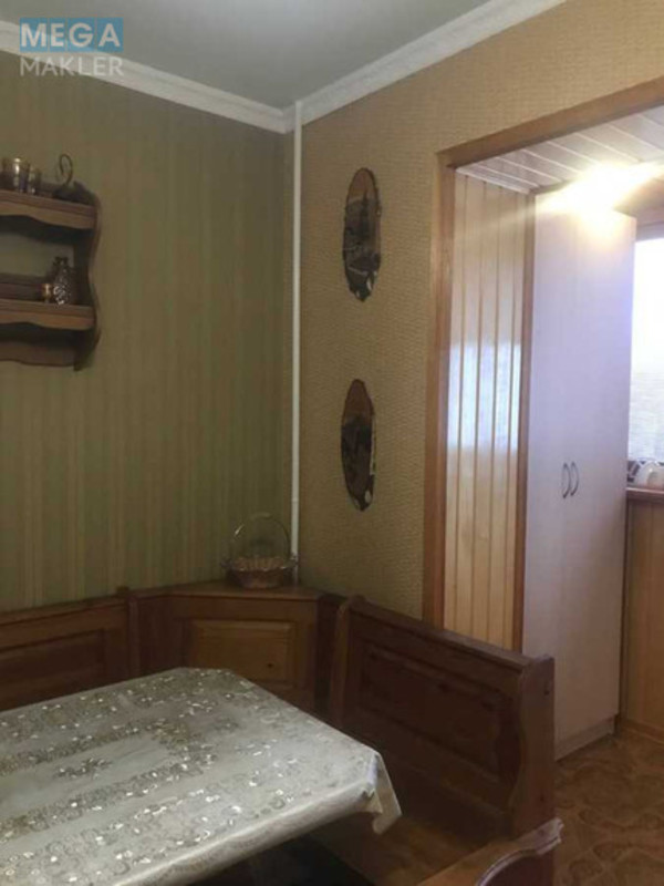 Оренда 1 кімнатної квартири, <a class="location-link" href="/kiev/" title="Недвижимость Київ">Київ</a>, <a class="location-link" href="/kiev/goloseevskij/" title="Недвижимость Голосіївський район">Голосіївський р-н</a>, Феодосийская ул., 48/52 (изображение 9)