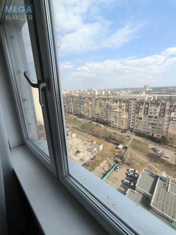 Продаж 2 кімнатної квартири (59/29/9), 15 пов. 16 пов. будинку, <a class="location-link" href="/kiev/" title="Недвижимость Київ">Київ</a>, <a class="location-link" href="/kiev/dneprovskij/" title="Недвижимость Дніпровський район">Дніпровський р-н</a>, Райдужна вул., 35 (изображение 10)