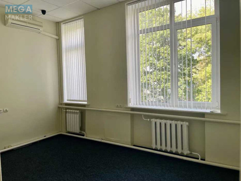 Продаж комерційної нерухомості, 1&nbsp;074&nbsp;кв.м, под офис, <a class="location-link" href="/kiev/" title="Недвижимость Київ">Київ</a>, <a class="location-link" href="/kiev/pecherskij/" title="Недвижимость Печерський район">Печерський р-н</a>, Євгена Коновальця вул., 31 (изображение 11)