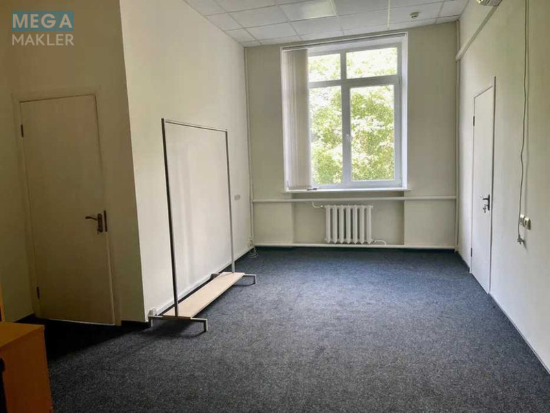 Продаж комерційної нерухомості, 1&nbsp;074&nbsp;кв.м, под офис, <a class="location-link" href="/kiev/" title="Недвижимость Київ">Київ</a>, <a class="location-link" href="/kiev/pecherskij/" title="Недвижимость Печерський район">Печерський р-н</a>, Євгена Коновальця вул., 31 (изображение 14)