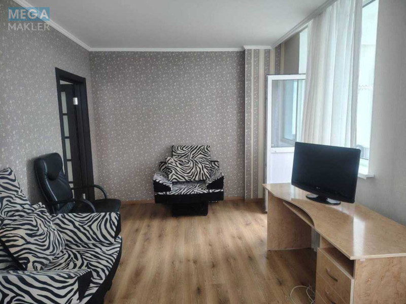 Оренда 3 кімнатної квартири, <a class="location-link" href="/kiev/" title="Недвижимость Київ">Київ</a>, <a class="location-link" href="/kiev/darnickij/" title="Недвижимость Дарницький район">Дарницький р-н</a>, Миколи Бажана просп., 8б (изображение 7)