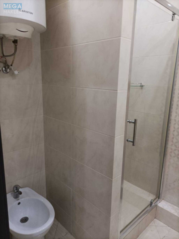 Оренда 3 кімнатної квартири, <a class="location-link" href="/kiev/" title="Недвижимость Київ">Київ</a>, <a class="location-link" href="/kiev/darnickij/" title="Недвижимость Дарницький район">Дарницький р-н</a>, Миколи Бажана просп., 8б (изображение 13)