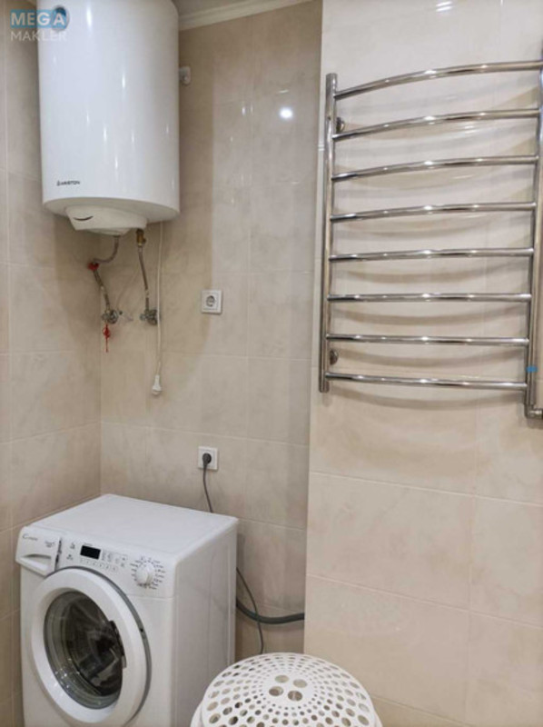 Оренда 3 кімнатної квартири, <a class="location-link" href="/kiev/" title="Недвижимость Київ">Київ</a>, <a class="location-link" href="/kiev/darnickij/" title="Недвижимость Дарницький район">Дарницький р-н</a>, Миколи Бажана просп., 8б (изображение 14)