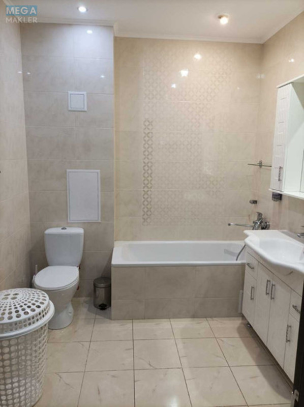 Оренда 3 кімнатної квартири, <a class="location-link" href="/kiev/" title="Недвижимость Київ">Київ</a>, <a class="location-link" href="/kiev/darnickij/" title="Недвижимость Дарницький район">Дарницький р-н</a>, Миколи Бажана просп., 8б (изображение 15)