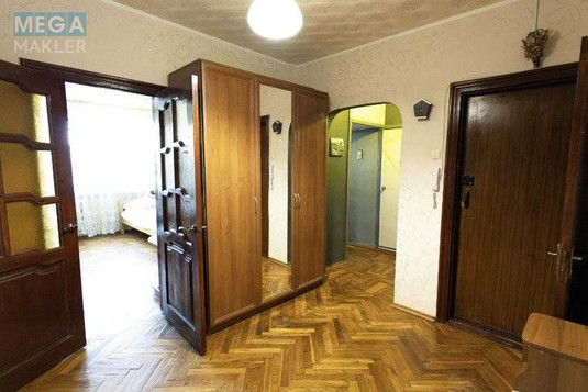 Продаж 3 кімнатної квартири (76/45/8,5), 7 пов. 16 пов. будинку, <a class="location-link" href="/kiev/" title="Недвижимость Київ">Київ</a>, <a class="location-link" href="/kiev/podolskij/" title="Недвижимость Подільський район">Подільський р-н</a>, Квітневий пров., 12 (изображение 7)