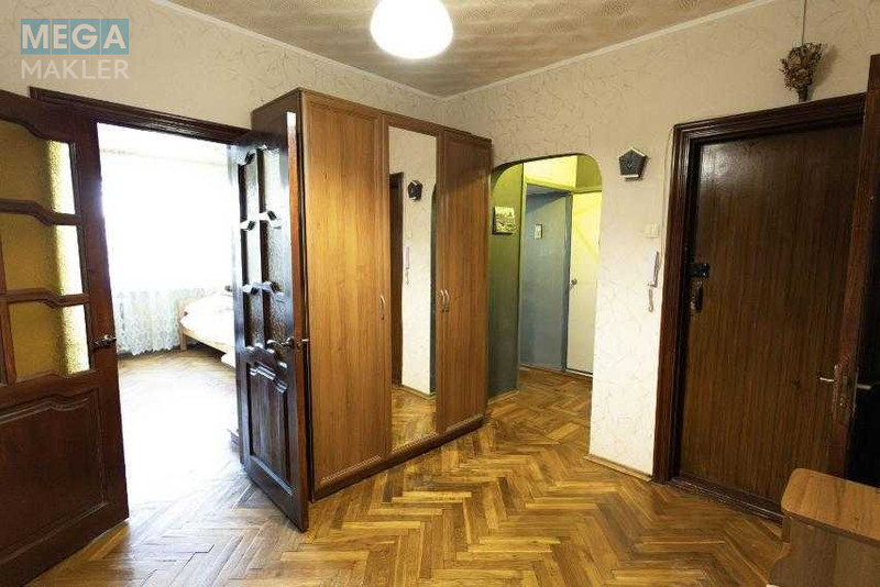 Продаж 3 кімнатної квартири (76/45/8,5), 7 пов. 16 пов. будинку, <a class="location-link" href="/kiev/" title="Недвижимость Київ">Київ</a>, <a class="location-link" href="/kiev/podolskij/" title="Недвижимость Подільський район">Подільський р-н</a>, Квітневий пров., 12 (изображение 7)