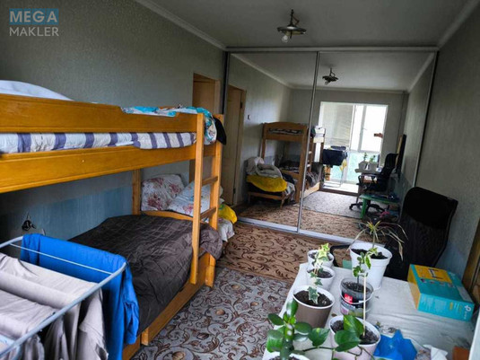 Продаж 2 кімнатної квартири (52/30/7), 5 пов. 9 пов. будинку, <a class="location-link" href="/kiev/" title="Недвижимость Київ">Київ</a>, <a class="location-link" href="/kiev/goloseevskij/" title="Недвижимость Голосіївський район">Голосіївський р-н</a>, Стратегическое шоссе, 15 (изображение 12)