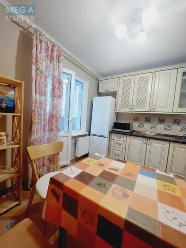 Оренда 1 кімнатної квартири, <a class="location-link" href="/kiev/" title="Недвижимость Київ">Київ</a>, <a class="location-link" href="/kiev/goloseevskij/" title="Недвижимость Голосіївський район">Голосіївський р-н</a>, Ломоносова ул., 36В (изображение 6)