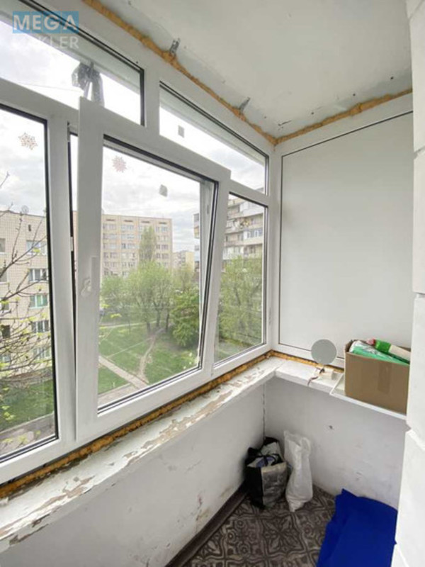 Продаж 7 кімнатної квартири (18/?/?), 4 пов. 5 пов. будинку, <a class="location-link" href="/kiev/" title="Недвижимость Київ">Київ</a>, <a class="location-link" href="/kiev/desnyanskij/" title="Недвижимость Деснянський район">Деснянський р-н</a>, Лісовий просп., 12Б (изображение 3)