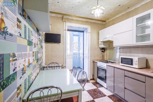 Продаж 1 кімнатної квартири (33/12/6), 10 пов. 10 пов. будинку, <a class="location-link" href="/kiev/" title="Недвижимость Київ">Київ</a>, <a class="location-link" href="/kiev/desnyanskij/" title="Недвижимость Деснянський район">Деснянський р-н</a>, Милославська вул., 17а (изображение 6)