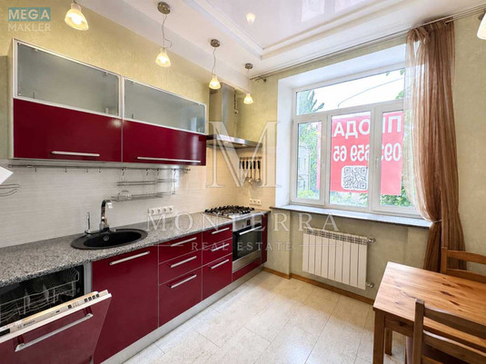 Продаж 3 кімнатної квартири (74,3/50,3/8,5), 2 пов. 5 пов. будинку, <a class="location-link" href="/kiev/" title="Недвижимость Київ">Київ</a>, <a class="location-link" href="/kiev/pecherskij/" title="Недвижимость Печерський район">Печерський р-н</a>, Арсенальна вул., 15 (изображение 6)