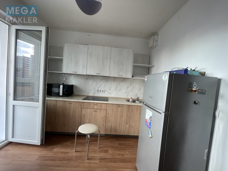 Оренда 1 кімнатної квартири, стандарт, <a class="location-link" href="/kiev/" title="Недвижимость Київ">Київ</a>, <a class="location-link" href="/kiev/darnickij/" title="Недвижимость Дарницький район">Дарницький р-н</a>, С. Русової ( <img src="https://megamakler.com.ua/metro/00ff00.gif" alt="" class="metro" /> м. Позняки, 10 хвилин ) (изображение 3)