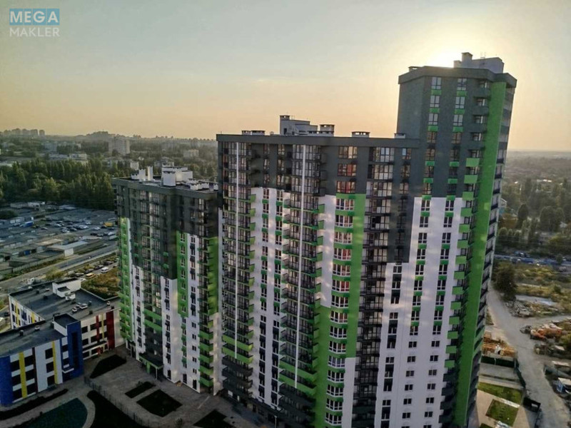 Продаж 3 кімнатної квартири (95/46/16), 21 пов. 24 пов. будинку, <a class="location-link" href="/kiev/" title="Недвижимость Київ">Київ</a>, <a class="location-link" href="/kiev/podolskij/" title="Недвижимость Подільський район">Подільський р-н</a>, Івана Виговського вул., 10д (изображение 4)