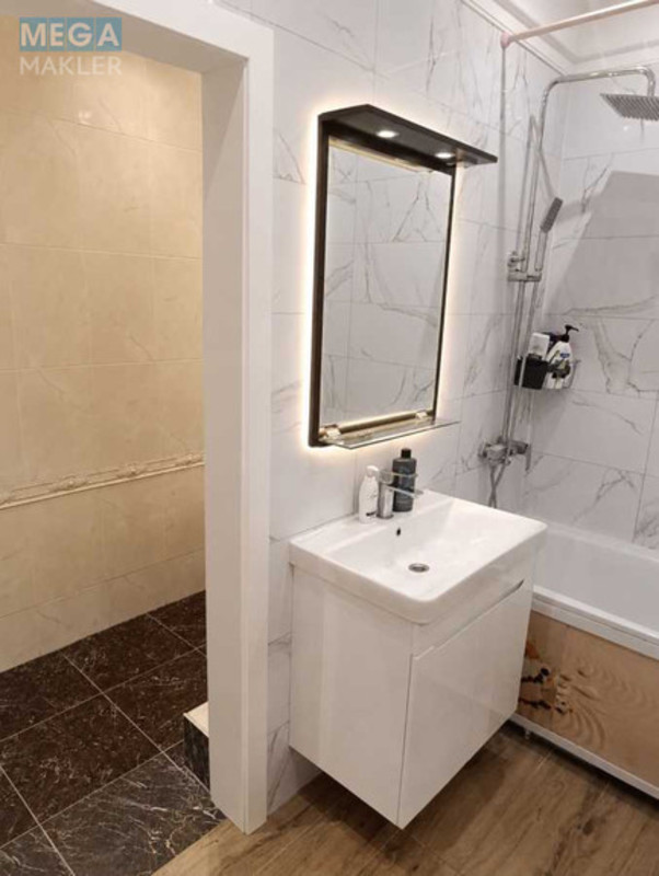 Оренда 2 кімнатної квартири, <a class="location-link" href="/kiev/" title="Недвижимость Київ">Київ</a>, <a class="location-link" href="/kiev/pecherskij/" title="Недвижимость Печерський район">Печерський р-н</a>, Старонаводницька вул., 4 (изображение 6)