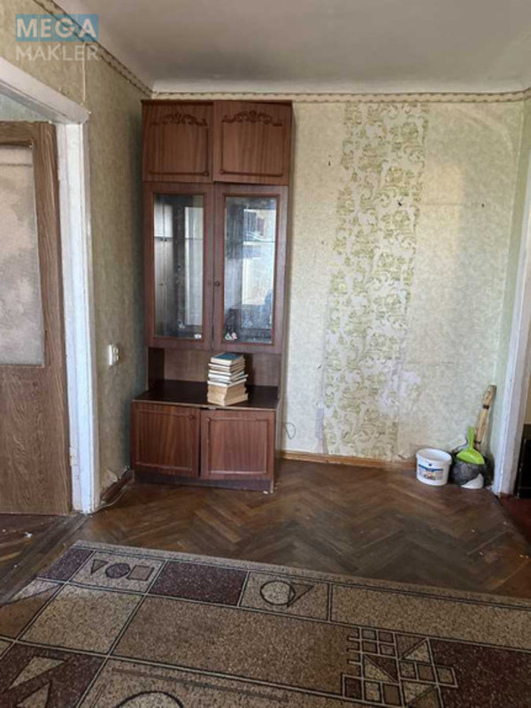 Продаж 2 кімнатної квартири (45/30/7), 3 пов. 5 пов. будинку, <a class="location-link" href="/kiev/" title="Недвижимость Київ">Київ</a>, <a class="location-link" href="/kiev/goloseevskij/" title="Недвижимость Голосіївський район">Голосіївський р-н</a>, Науки просп., 35 (изображение 4)