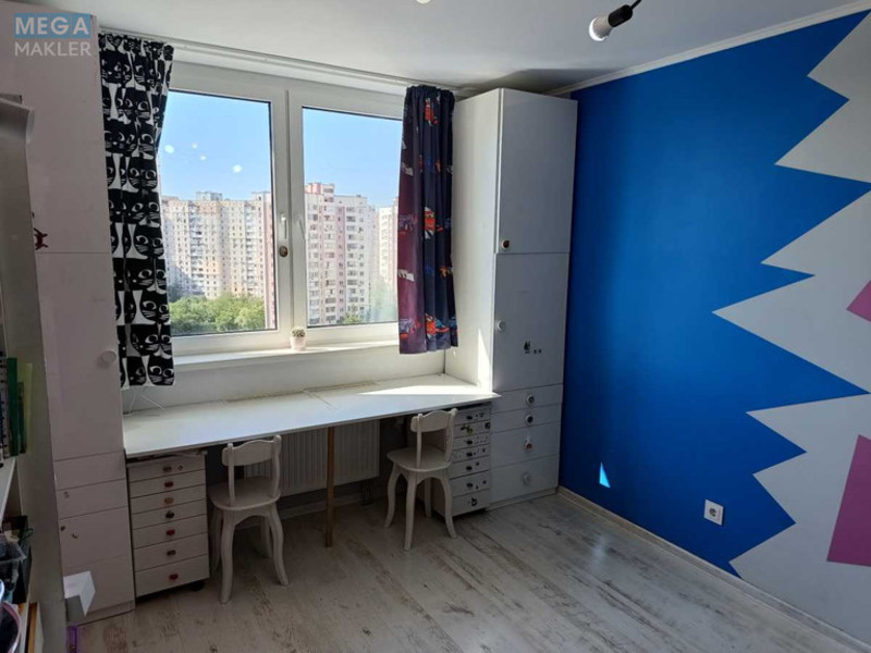 Продаж 2 кімнатної квартири (57/38/8), 11 пов. 26 пов. будинку, <a class="location-link" href="/kiev/" title="Недвижимость Київ">Київ</a>, <a class="location-link" href="/kiev/darnickij/" title="Недвижимость Дарницький район">Дарницький р-н</a>, Соломии Крушельницкой ул., 13 (изображение 7)