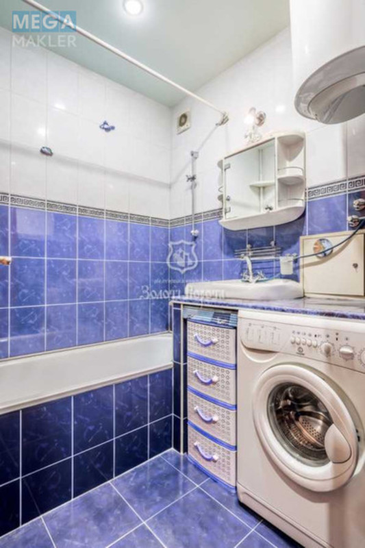 Продаж 3 кімнатної квартири (57,3/42,9/6,1), 5 пов. 5 пов. будинку, <a class="location-link" href="/kiev/" title="Недвижимость Київ">Київ</a>, <a class="location-link" href="/kiev/solomenskij/" title="Недвижимость Солом'янський район">Солом'янський р-н</a>, Академіка Каблукова вул., 9 (изображение 11)