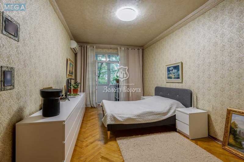 Продаж 3 кімнатної квартири (82,2/52,8/9,8), 3 пов. 5 пов. будинку, <a class="location-link" href="/kiev/" title="Недвижимость Київ">Київ</a>, <a class="location-link" href="/kiev/solomenskij/" title="Недвижимость Солом'янський район">Солом'янський р-н</a>, Іскрівська вул., 3 (изображение 3)