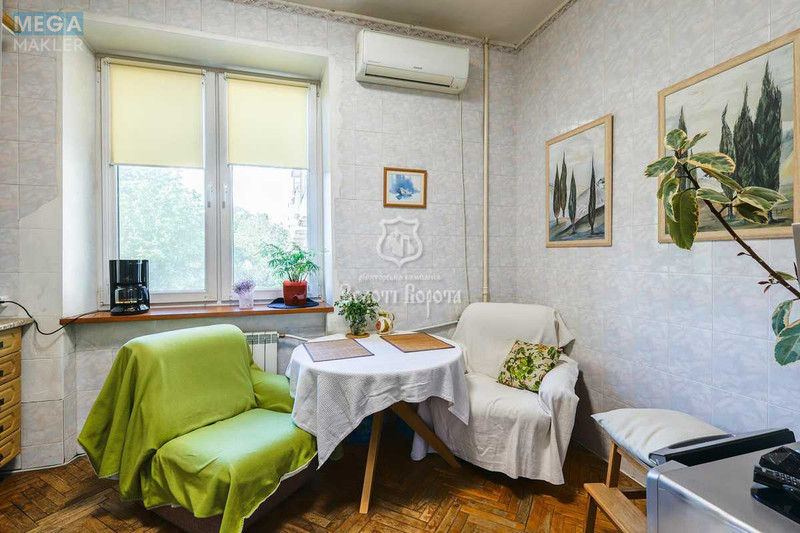 Продаж 3 кімнатної квартири (82,2/52,8/9,8), 3 пов. 5 пов. будинку, <a class="location-link" href="/kiev/" title="Недвижимость Київ">Київ</a>, <a class="location-link" href="/kiev/solomenskij/" title="Недвижимость Солом'янський район">Солом'янський р-н</a>, Іскрівська вул., 3 (изображение 9)