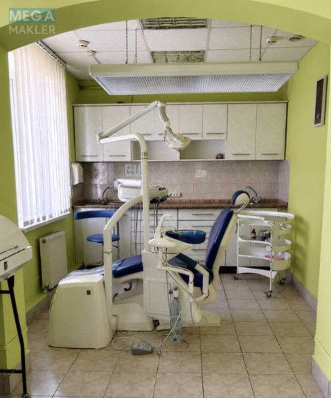Продаж комерційної нерухомості, 72&nbsp;кв.м, <a class="location-link" href="/chernigov/" title="Недвижимость Чернігів">Чернігів</a>, <a class="location-link" href="/chernigov/novozavodskiy/" title="Недвижимость Новозаводський район">Новозаводський р-н</a>, Улица Незалежності, 56 (изображение 5)