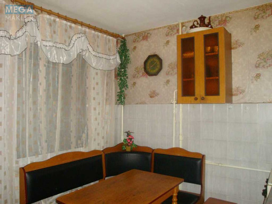 Оренда 1 кімнатної квартири, <a class="location-link" href="/kiev/" title="Недвижимость Київ">Київ</a>, <a class="location-link" href="/kiev/solomenskij/" title="Недвижимость Солом'янський район">Солом'янський р-н</a>, Генерала Тупікова вул., 14в (изображение 5)