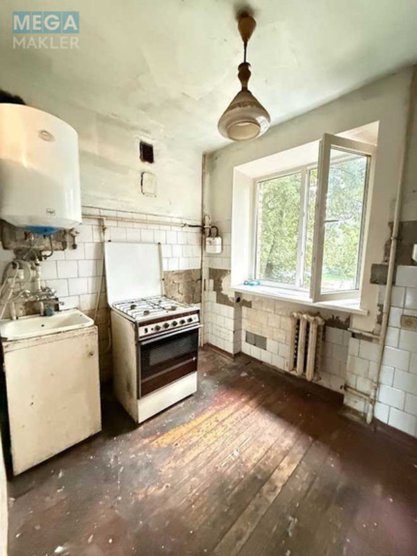 Продаж 3 кімнатної квартири (64/?/6), 2 пов. 5 пов. будинку, <a class="location-link" href="/boyarka/" title="Недвижимость Боярка">Боярка</a>, Жуковського (изображение 4)
