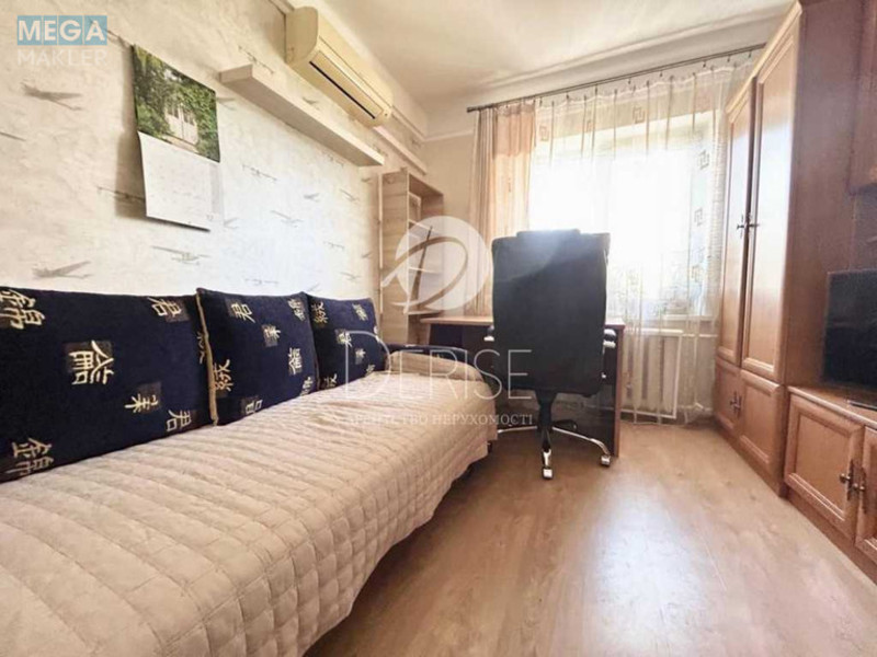Продаж 3 кімнатної квартири (59,3/41/7), 6 пов. 9 пов. будинку, <a class="location-link" href="/kiev/" title="Недвижимость Київ">Київ</a>, <a class="location-link" href="/kiev/goloseevskij/" title="Недвижимость Голосіївський район">Голосіївський р-н</a>, Васильківська вул., 2А (изображение 12)