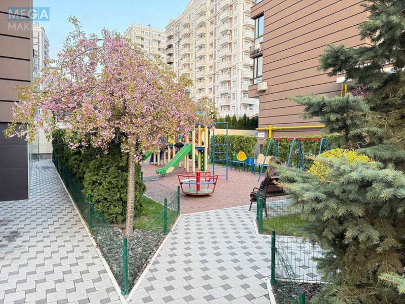 Продаж 1 кімнатної квартири (65/25/28), 7 пов. 7 пов. будинку, <a class="location-link" href="/kiev/" title="Недвижимость Київ">Київ</a>, <a class="location-link" href="/kiev/goloseevskij/" title="Недвижимость Голосіївський район">Голосіївський р-н</a>, Практична вул., 2 (изображение 12)