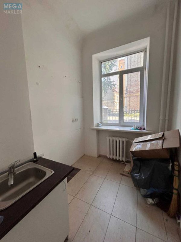 Продаж 2 кімнатної квартири (67/?/14), 1 пов. 4 пов. будинку, <a class="location-link" href="/kiev/" title="Недвижимость Київ">Київ</a>, <a class="location-link" href="/kiev/pecherskij/" title="Недвижимость Печерський район">Печерський р-н</a>, Лютеранська вул., 27-29 (изображение 5)