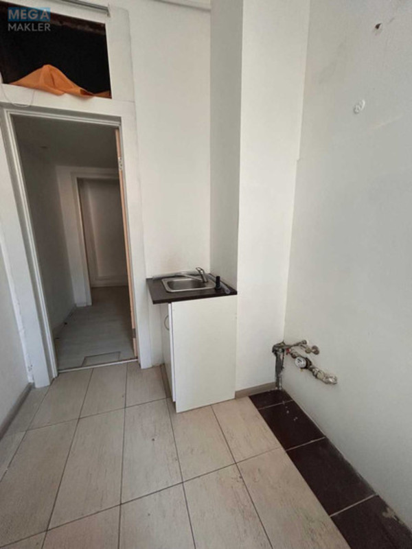 Продаж 2 кімнатної квартири (67/?/14), 1 пов. 4 пов. будинку, <a class="location-link" href="/kiev/" title="Недвижимость Київ">Київ</a>, <a class="location-link" href="/kiev/pecherskij/" title="Недвижимость Печерський район">Печерський р-н</a>, Лютеранська вул., 27-29 (изображение 6)