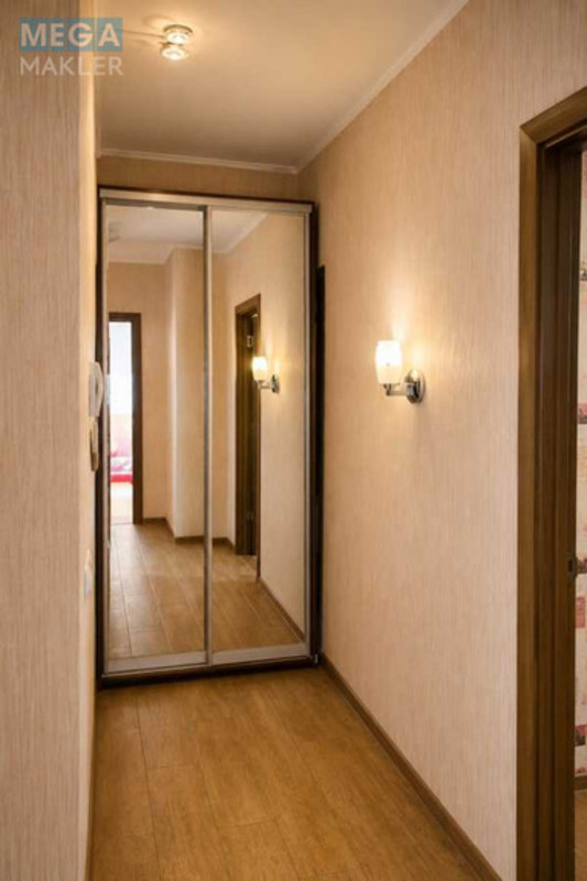 Оренда 1 кімнатної квартири, <a class="location-link" href="/kiev/" title="Недвижимость Київ">Київ</a>, <a class="location-link" href="/kiev/goloseevskij/" title="Недвижимость Голосіївський район">Голосіївський р-н</a>, Онуфрия Трутенко ул., 3г (изображение 8)