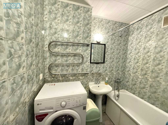 Продаж 3 кімнатної квартири (62/?/8), 5 пов. 9 пов. будинку, <a class="location-link" href="/kiev/" title="Недвижимость Київ">Київ</a>, <a class="location-link" href="/kiev/dneprovskij/" title="Недвижимость Дніпровський район">Дніпровський р-н</a>, Березняківська вул., 38 (изображение 12)