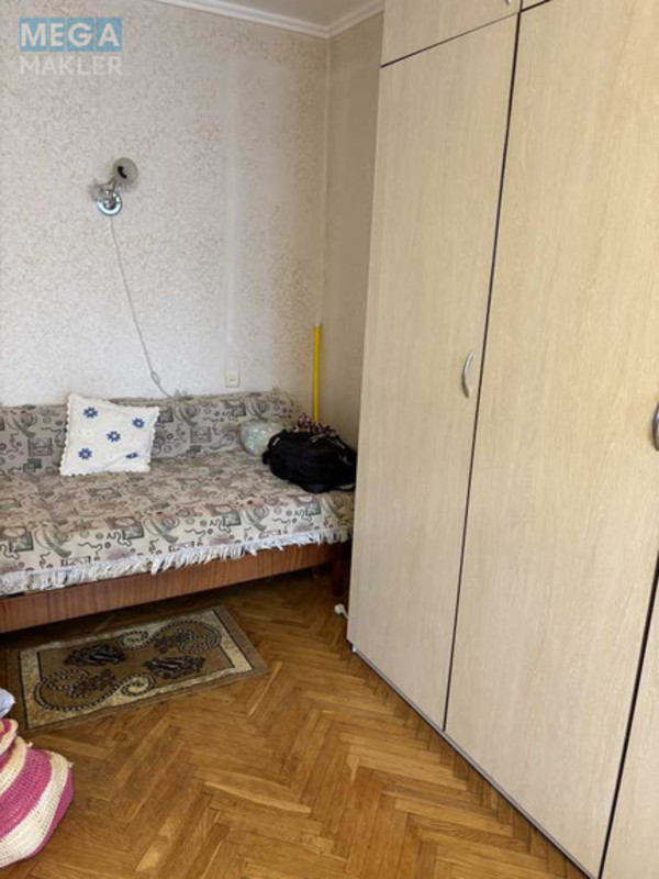 Оренда 1 кімнатної квартири, <a class="location-link" href="/kiev/" title="Недвижимость Київ">Київ</a>, <a class="location-link" href="/kiev/solomenskij/" title="Недвижимость Солом'янський район">Солом'янський р-н</a>, Генерала Воробьева ул., 12 (изображение 3)