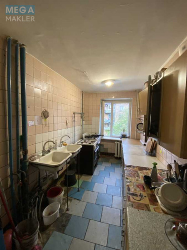 Продаж 7 кімнатної квартири (18/?/?), 4 пов. 5 пов. будинку, <a class="location-link" href="/kiev/" title="Недвижимость Київ">Київ</a>, <a class="location-link" href="/kiev/desnyanskij/" title="Недвижимость Деснянський район">Деснянський р-н</a>, Лісовий просп., 12Б (изображение 10)