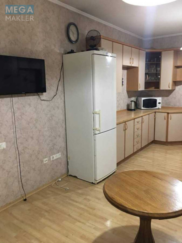 Продаж 3 кімнатної квартири (149/67/17), 8 пов. 16 пов. будинку, <a class="location-link" href="/kiev/" title="Недвижимость Київ">Київ</a>, <a class="location-link" href="/kiev/obolonskij/" title="Недвижимость Оболонський район">Оболонський р-н</a>, Героев Сталинграда просп., 22 (изображение 13)