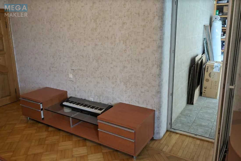 Продаж 3 кімнатної квартири (149/67/17), 8 пов. 16 пов. будинку, <a class="location-link" href="/kiev/" title="Недвижимость Київ">Київ</a>, <a class="location-link" href="/kiev/obolonskij/" title="Недвижимость Оболонський район">Оболонський р-н</a>, Героев Сталинграда просп., 22 (изображение 15)