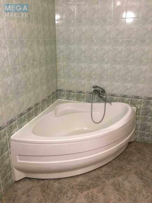 Продаж 3 кімнатної квартири (149/67/17), 8 пов. 16 пов. будинку, <a class="location-link" href="/kiev/" title="Недвижимость Київ">Київ</a>, <a class="location-link" href="/kiev/obolonskij/" title="Недвижимость Оболонський район">Оболонський р-н</a>, Героев Сталинграда просп., 22 (изображение 20)