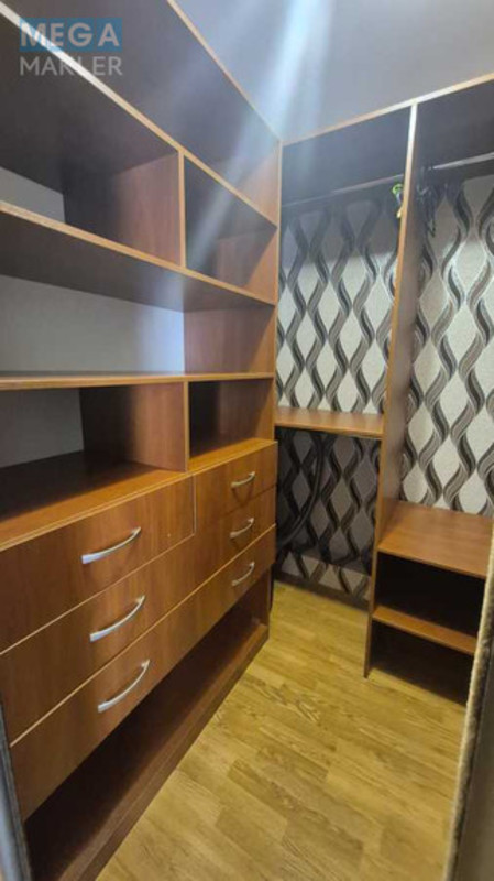 Оренда 1 кімнатної квартири, <a class="location-link" href="/kiev/" title="Недвижимость Київ">Київ</a>, <a class="location-link" href="/kiev/svyatoshinskij/" title="Недвижимость Святошинський район">Святошинський р-н</a>, Верховинна вул., 41 (изображение 8)