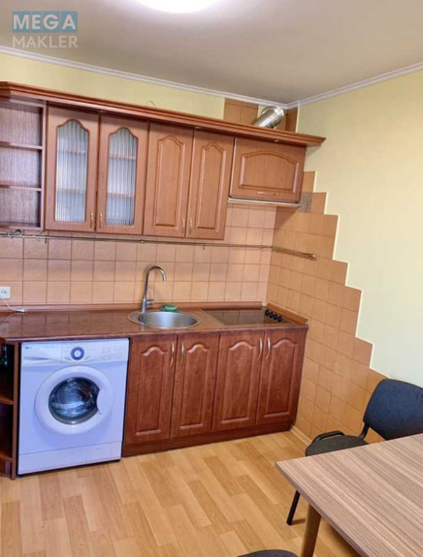 Оренда 1 кімнатної квартири, <a class="location-link" href="/kiev/" title="Недвижимость Київ">Київ</a>, <a class="location-link" href="/kiev/obolonskij/" title="Недвижимость Оболонський район">Оболонський р-н</a>, Маршала Тимошенка вул., 1Б (изображение 10)
