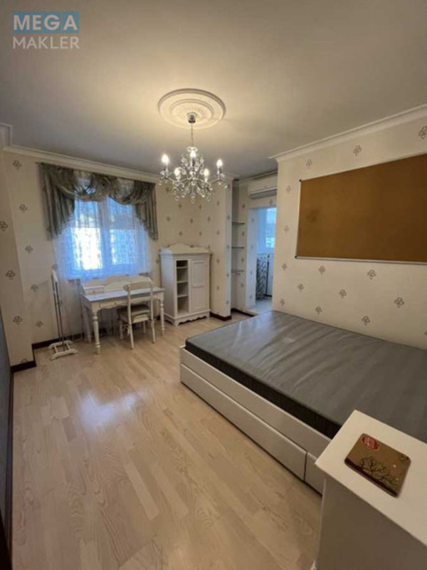Оренда 3 кімнатної квартири, <a class="location-link" href="/kiev/" title="Недвижимость Київ">Київ</a>, <a class="location-link" href="/kiev/solomenskij/" title="Недвижимость Солом'янський район">Солом'янський р-н</a>, Генерала Воробйова вул., 13 (изображение 6)