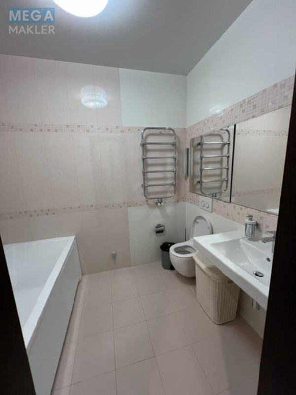 Оренда 3 кімнатної квартири, <a class="location-link" href="/kiev/" title="Недвижимость Київ">Київ</a>, <a class="location-link" href="/kiev/solomenskij/" title="Недвижимость Солом'янський район">Солом'янський р-н</a>, Генерала Воробйова вул., 13 (изображение 9)