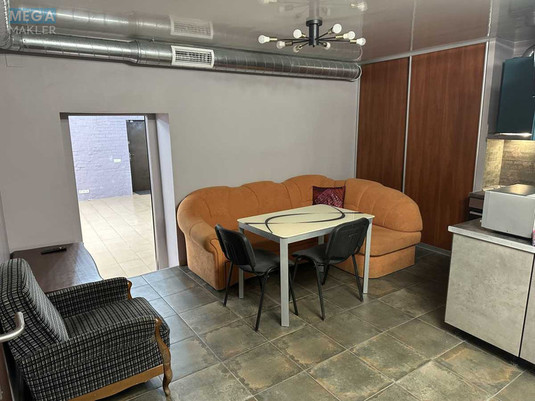 Оренда комерційної нерухомості, 90&nbsp;кв.м, <a class="location-link" href="/kiev/" title="Недвижимость Київ">Київ</a>, <a class="location-link" href="/kiev/solomenskij/" title="Недвижимость Солом'янський район">Солом'янський р-н</a>, Єреванська вул., 12 (изображение 2)