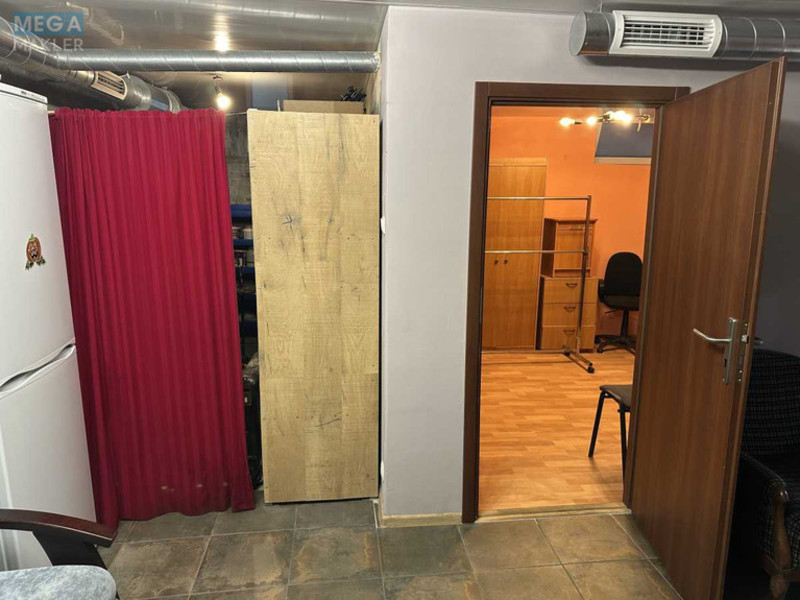 Оренда комерційної нерухомості, 90&nbsp;кв.м, <a class="location-link" href="/kiev/" title="Недвижимость Київ">Київ</a>, <a class="location-link" href="/kiev/solomenskij/" title="Недвижимость Солом'янський район">Солом'янський р-н</a>, Єреванська вул., 12 (изображение 6)