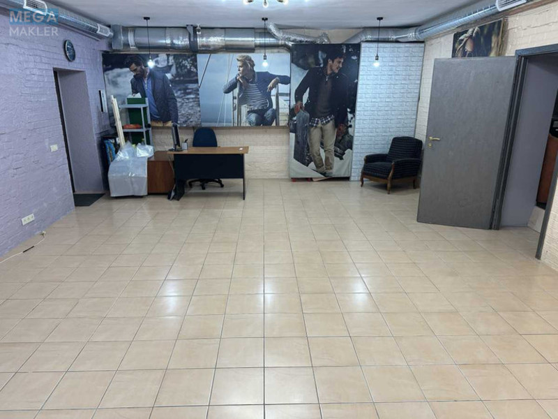 Оренда комерційної нерухомості, 90&nbsp;кв.м, <a class="location-link" href="/kiev/" title="Недвижимость Київ">Київ</a>, <a class="location-link" href="/kiev/solomenskij/" title="Недвижимость Солом'янський район">Солом'янський р-н</a>, Єреванська вул., 12 (изображение 18)