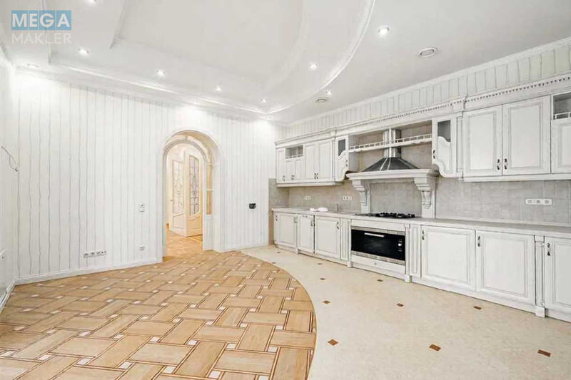 Продаж дома, 3&nbsp;поверху, 655&nbsp;кв.м, 5&nbsp;кімнат, ділянка 15&nbsp;соток, <a class="location-link" href="/kiev/" title="Недвижимость Київ">Київ</a>, рівненська, 13 (изображение 7)