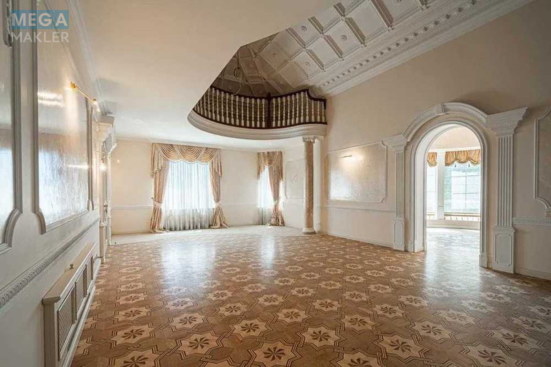 Продаж дома, 3&nbsp;поверху, 655&nbsp;кв.м, 5&nbsp;кімнат, ділянка 15&nbsp;соток, <a class="location-link" href="/kiev/" title="Недвижимость Київ">Київ</a>, рівненська, 13 (изображение 16)