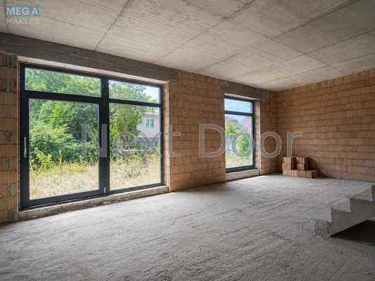 Продаж дома, 2&nbsp;поверху, 288,30&nbsp;кв.м, 4&nbsp;кімнати, ділянка 4&nbsp;сотки, <a class="location-link" href="/kiev/" title="Недвижимость Київ">Київ</a>, <a class="location-link" href="/kiev/obolonskij/" title="Недвижимость Оболонський район">Оболонський р-н</a>, Богатырская ул. (изображение 3)